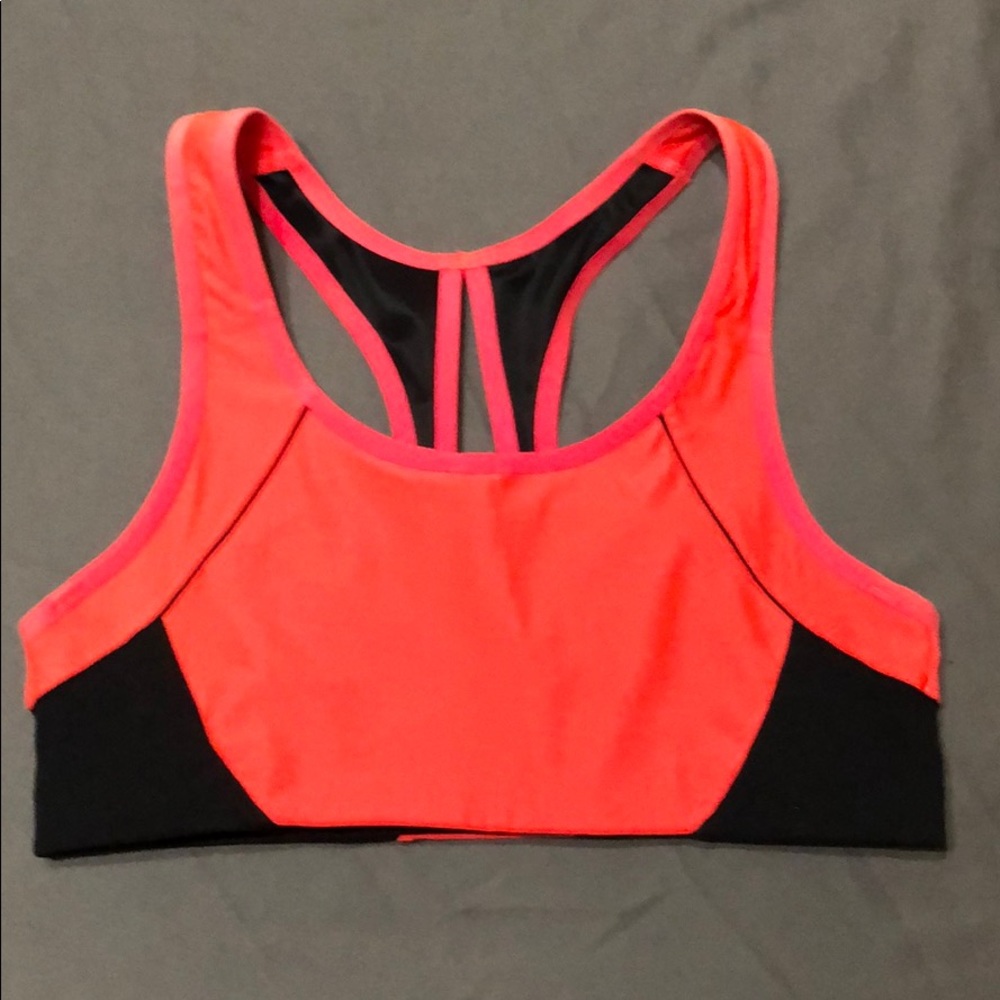NWOT New Balance Sports Bra 34B